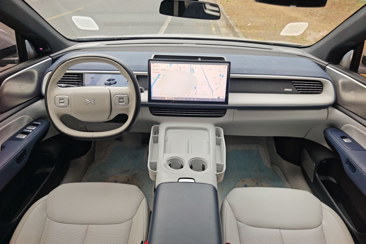 小鹏G6 2023款 580 长续航 Pro中控内饰7008