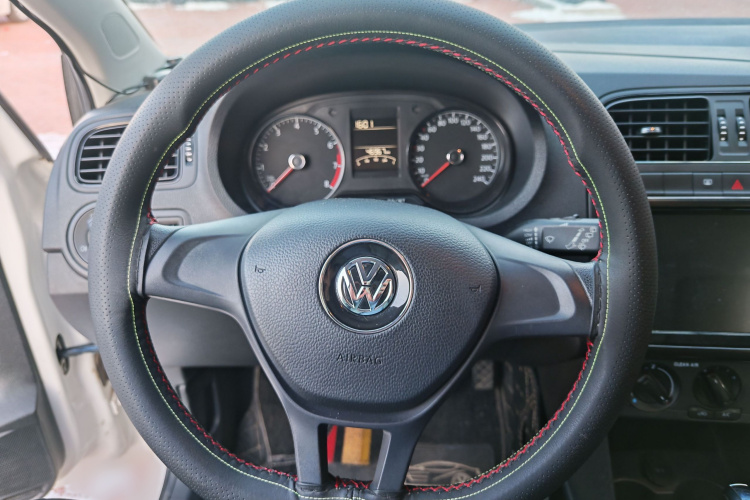 大众 Polo 2016款 1.4L 自动风尚型局部细节13