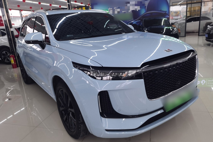 理想汽车 理想ONE 2020款 增程6座版车身外观3