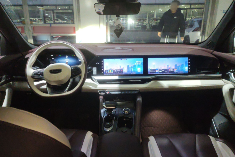 吉利汽车 星越L 2024款 2.0TD 高功自动两驱云起版中控内饰12