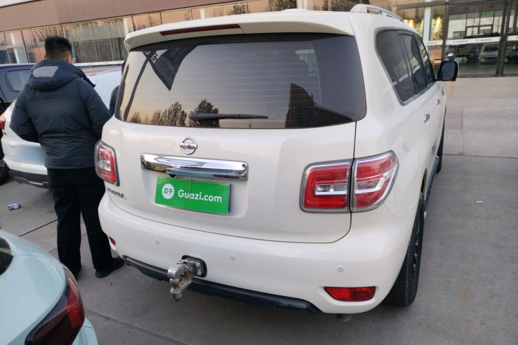 日产 途乐（平行进口） 车身外观6