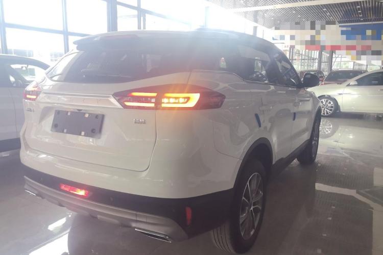吉利汽车 博越 2021款 百万款 1.8TD DCT两驱豪华型车身外观7