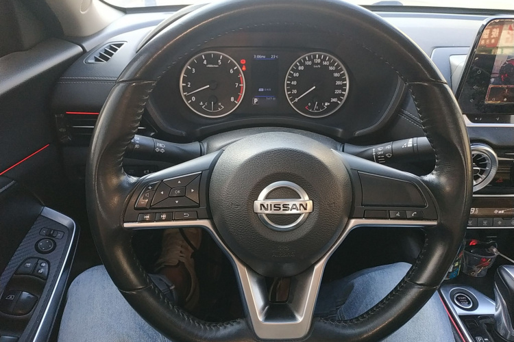 日产 轩逸 2021款 1.6L XL CVT悦享版中控内饰13