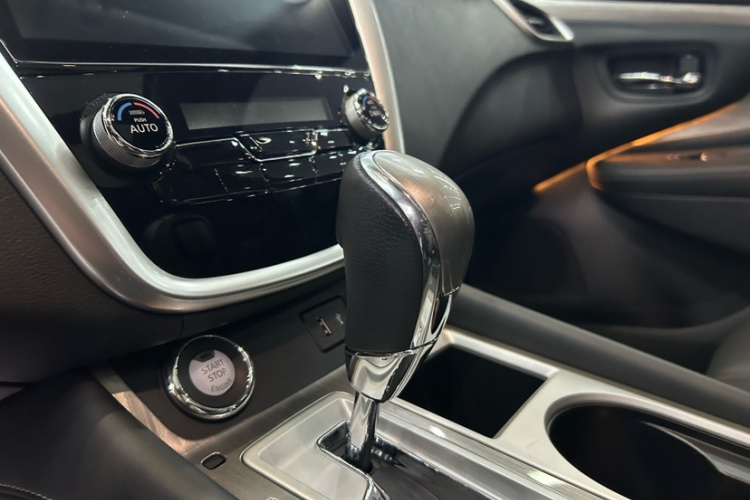 日产 楼兰 2021款 2.5L XL 两驱智联豪华版中控内饰7001