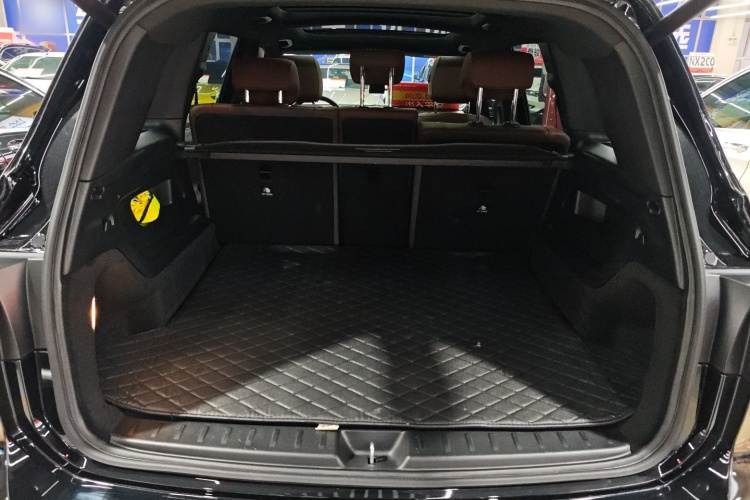 奔驰GLB 2021款 GLB 200 动感型局部细节23