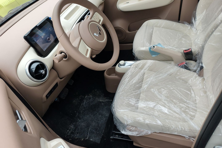 五菱汽车 宏光MINIEV 2025款 四门版 进阶款中控内饰19