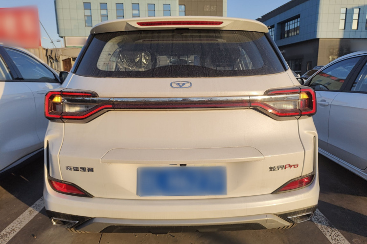 凯翼 炫界Pro 2025款 1.5L 手动舒适版车身外观6