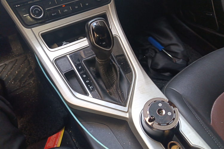 吉利汽车 远景 2018款 1.5L 自动幸福版局部细节18