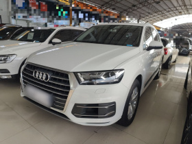 奥迪Q7 2016款 40 TFSI 舒适型