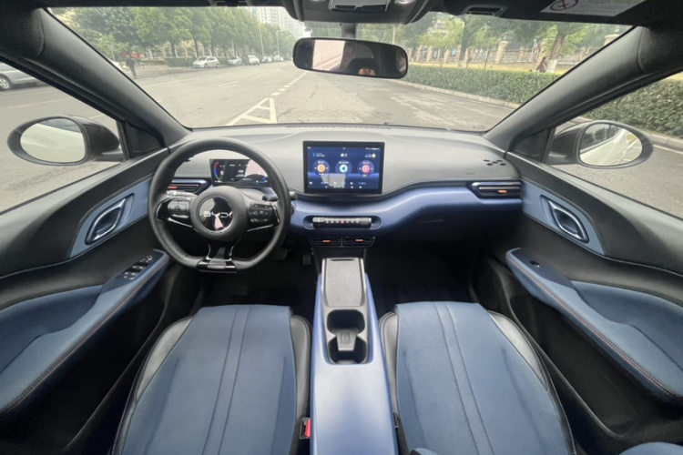 比亚迪 海鸥 2024款 荣耀版 305km 活力版中控内饰7006