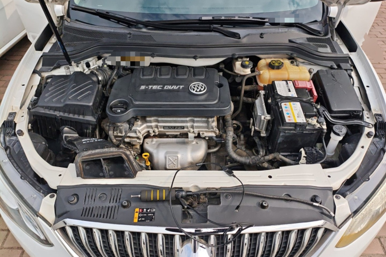 别克 英朗 2016款 15N 自动精英型机舱底盘24