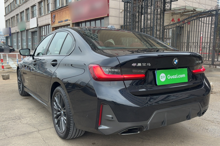 宝马3系 2024款 325i M运动曜夜套装车身外观6005