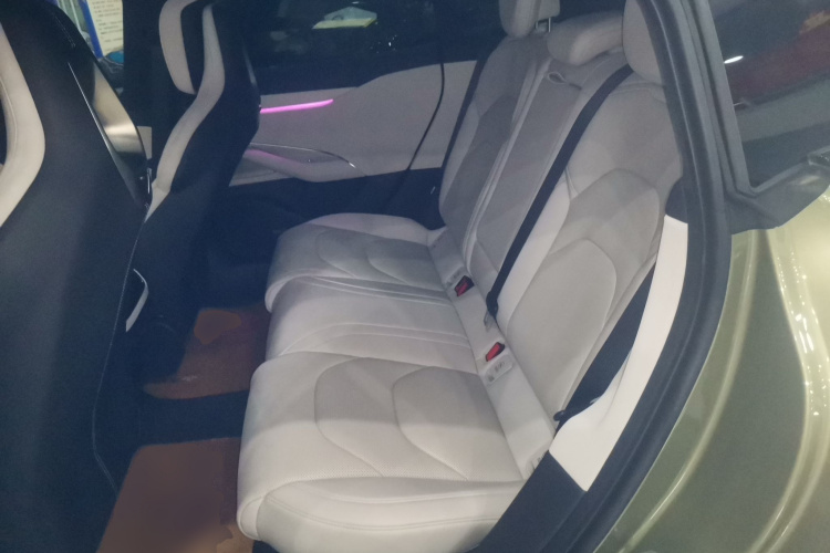 小米汽车 小米SU7 2024款 四驱超长续航高阶智驾Max版中控内饰21