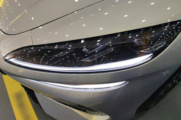 腾势Z9GT 2024款 1100四驱Ultra版车身外观36