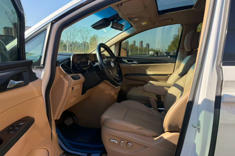 别克GL8 2020款 ES陆尊 653T 尊享型中控内饰7007