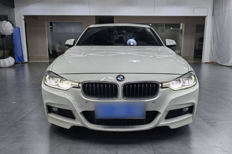 宝马3系 2019款 320i M运动套装车身外观6001