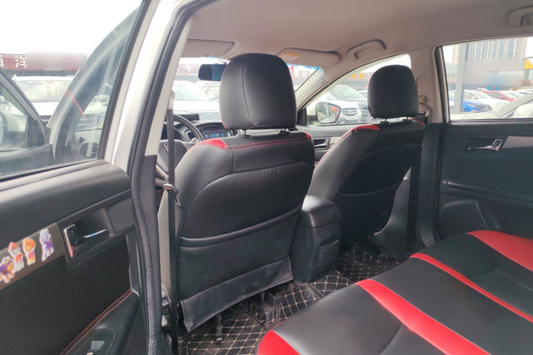 荣威350 2014款 1.5L 手动迅驰版中控内饰22