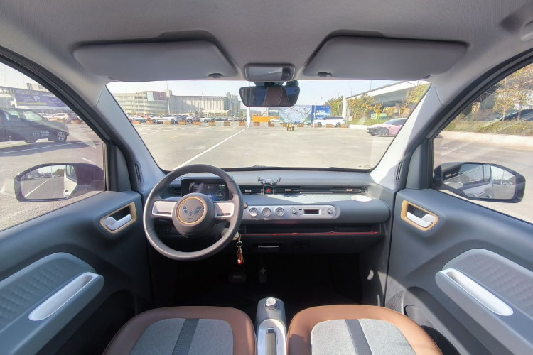 五菱汽车 宏光MINIEV 2022款 GAMEBOY 200km 玩咖款 磷酸铁锂中控内饰7007