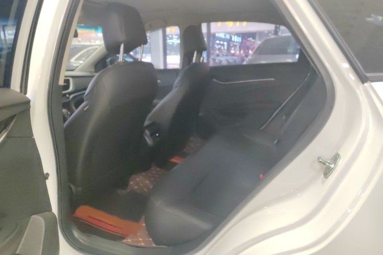 别克 英朗 2021款 改款 典范 1.5L 自动精英型中控内饰7003