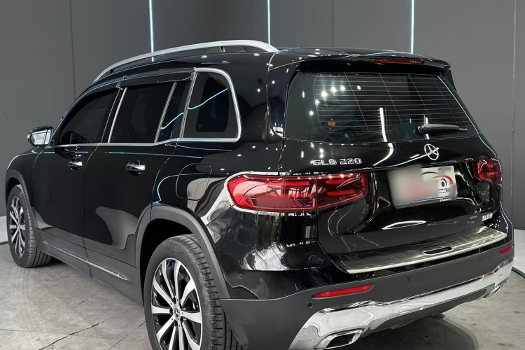 奔驰GLB 2024款 改款 GLB 220 时尚型车身外观6008