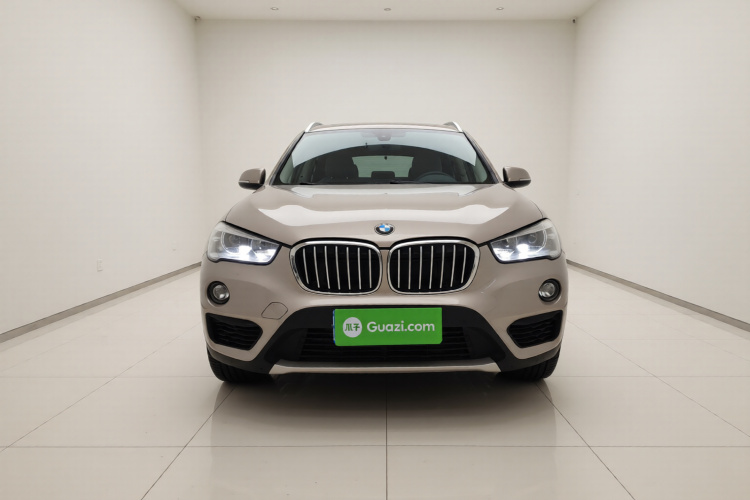 宝马X1 2018款 sDrive18Li 时尚型车身外观2