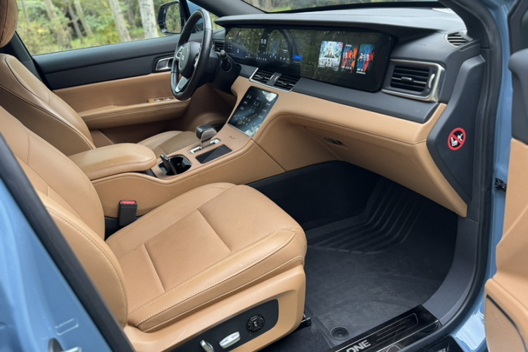 理想汽车 理想ONE 2021款 增程6座版中控内饰7008