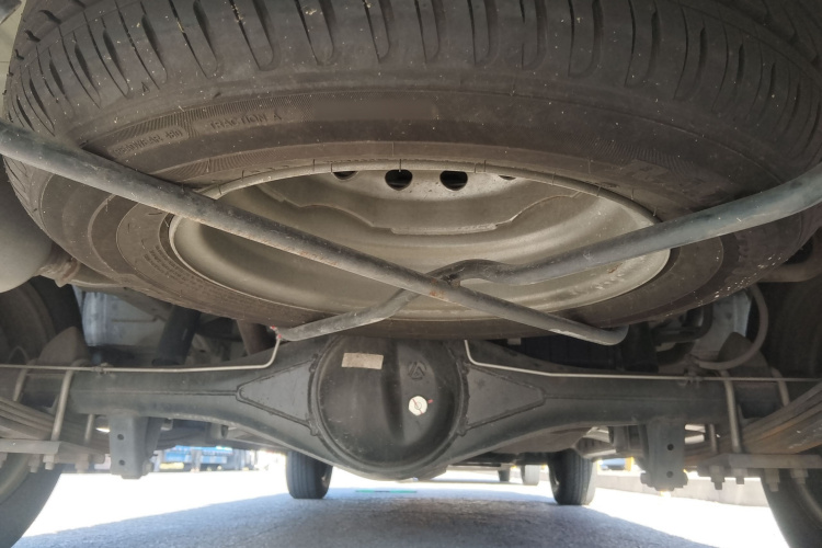 长安凯程 2021款 1.5L欧诺S智享版单蒸空调客车JL473QG局部细节9009