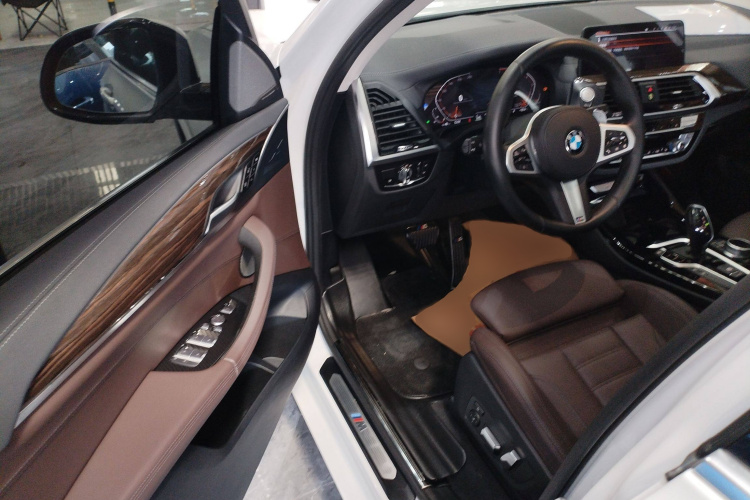 宝马X3 2021款 改款 xDrive28i M运动套装中控内饰7003