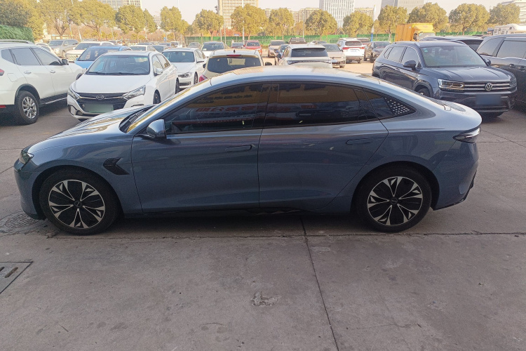 比亚迪 海豹 2022款 550km 标准续航后驱版尊贵型车身外观6005