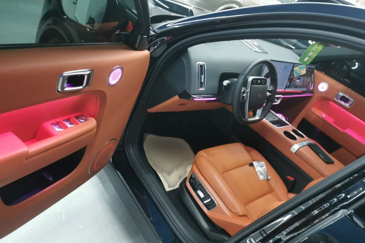 理想汽车 理想L7 2024款 Pro中控内饰7003