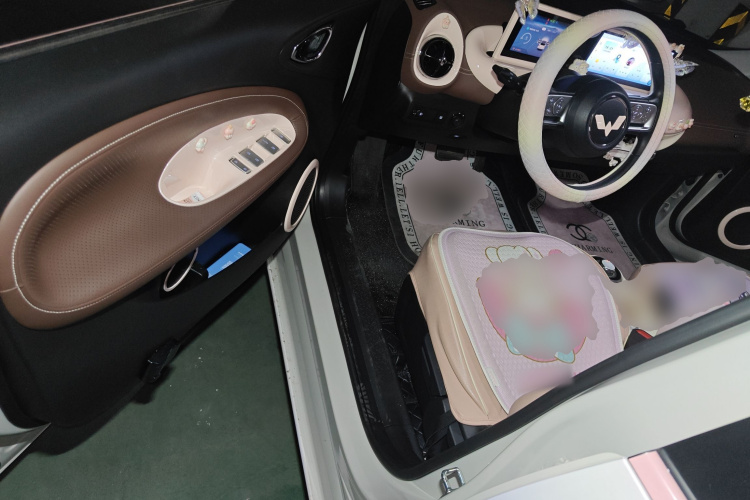 五菱汽车 五菱缤果 2023款 203km 舒享款中控内饰20