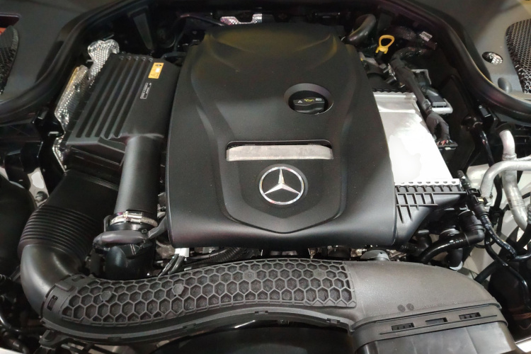 奔驰E级(进口) 2017款 E 200 4MATIC 轿跑车局部细节24