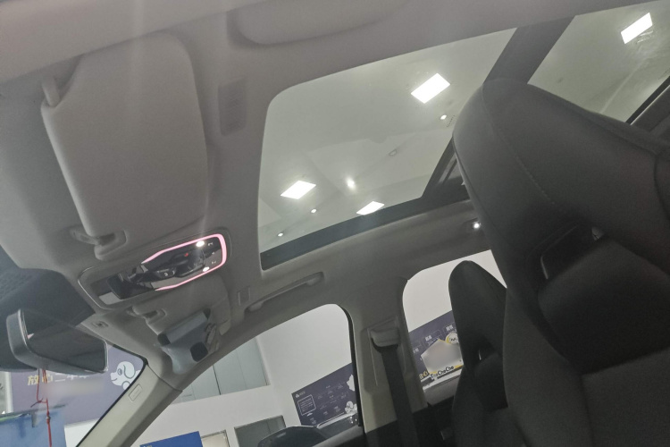 领克01 2021款 2.0TD 两驱型Pro中控内饰22