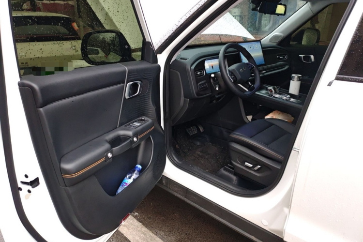 北京越野 北京BJ30 2024款 1.5T 魔核电驱进阶版中控内饰20