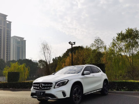 奔驰GLA 2018款 GLA 200 时尚型