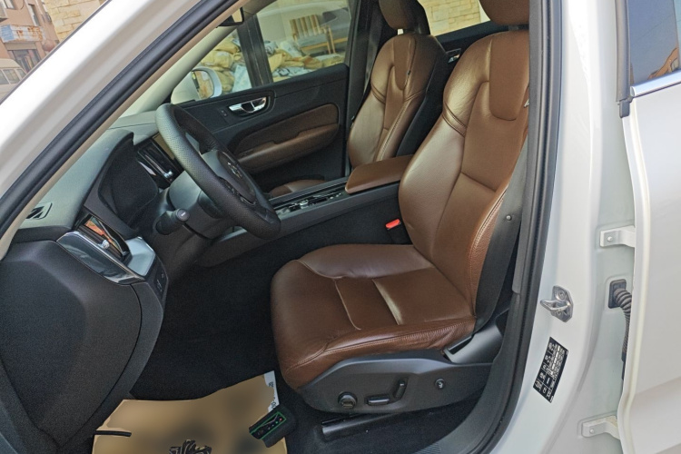 沃尔沃XC60 2019款 T5 四驱智逸版 国V中控内饰19