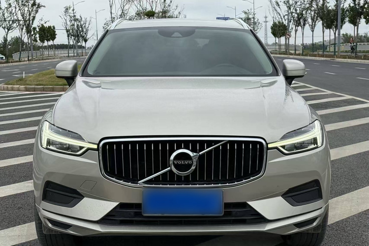 沃尔沃XC60 2019款 T5 四驱智逸版 国V车身外观6001