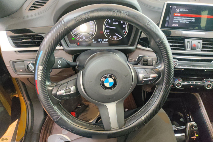 宝马X2 2020款 sDrive25i 领先型M越野套装局部细节13