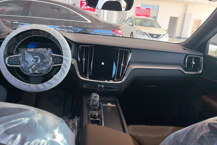 沃尔沃S60 2026款 B4 智逸豪华版中控内饰7003