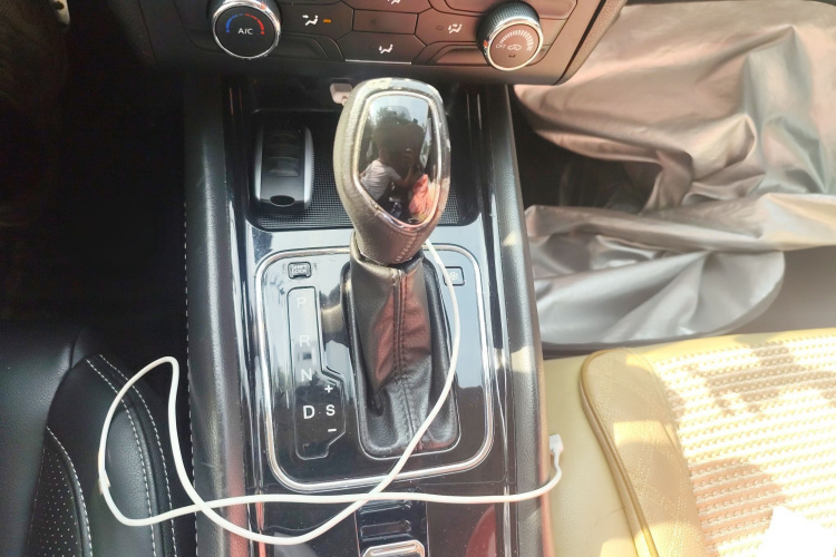 东风风光 风光580 2016款 1.5T CVT豪华型局部细节18