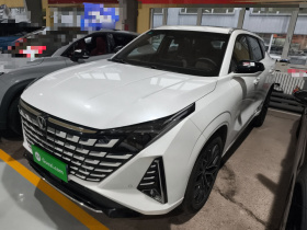 长安UNI-Z 2025款 1.5T 尊贵型