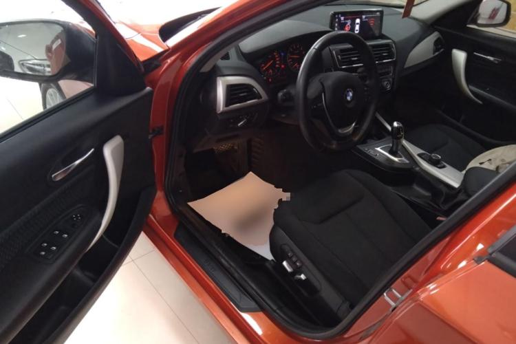 宝马1系(进口) 2016款 120i 领先型中控内饰20