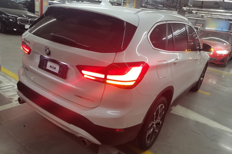 宝马X1 2022款 sDrive25Li 领先型车身外观7