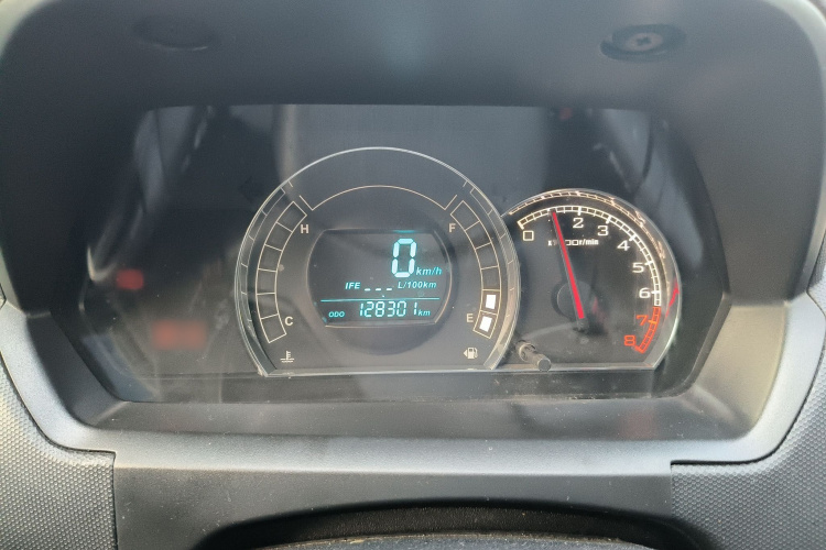 长城M4 2012款 1.5L 手动豪华型局部细节14