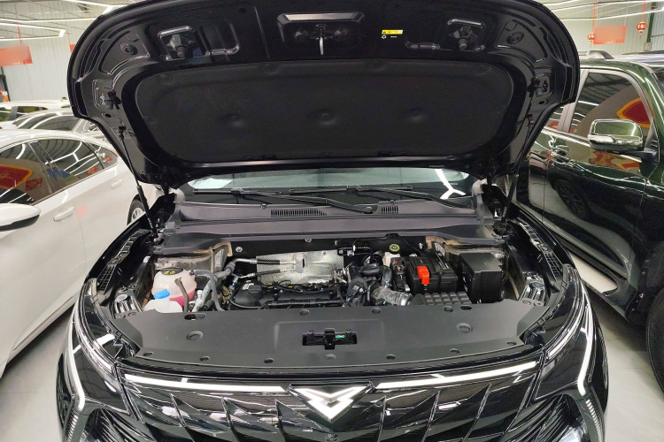 凯翼昆仑 2025款 1.5T 山峰版 5座机舱底盘24