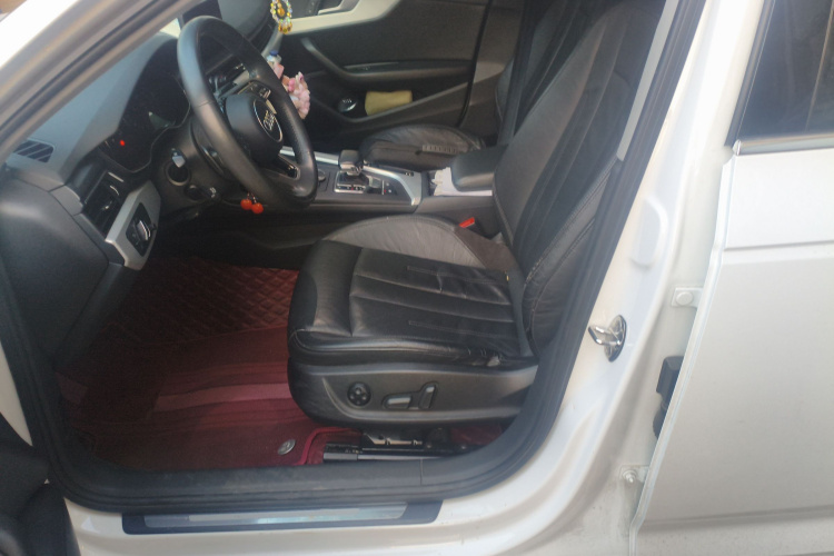 奥迪A4L 2017款 40 TFSI 时尚型局部细节19