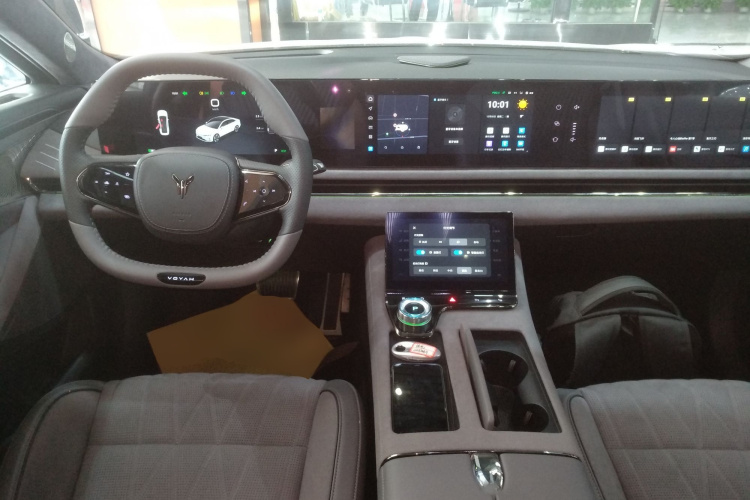 岚图汽车 岚图追光 2023款 四驱旗舰版中控内饰7002