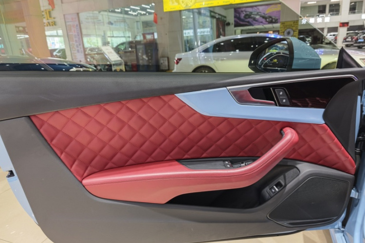 奥迪A5 2023款 Coupe 40 TFSI 时尚动感型中控内饰7011