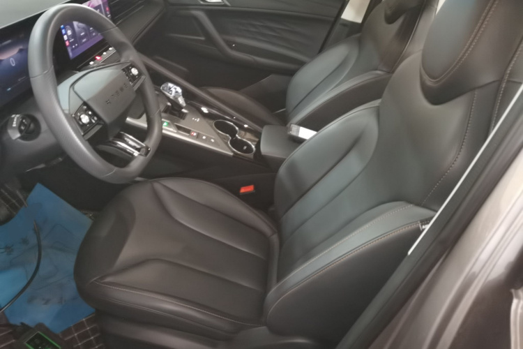 荣威RX5 2023款 1.5T 舒享版中控内饰19