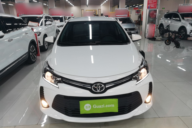 丰田 威驰 2022款 1.5L 20周年纪念版车身外观2